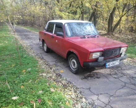 ВАЗ 2107 1985 в Днепре (Днепропетровске) на Automoto.ua Красный ВАЗ 2107, объемом двигателя 1.6 л и пробегом 300 тыс. км за 594 $, фото 3 на Automoto.ua