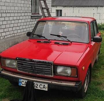 Красный ВАЗ 2107, объемом двигателя 1.45 л и пробегом 123 тыс. км за 515 $, фото 1 на Automoto.ua