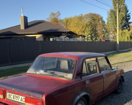 Красный ВАЗ 2107, объемом двигателя 1.6 л и пробегом 1000 тыс. км за 408 $, фото 2 на Automoto.ua