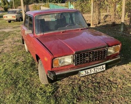Красный ВАЗ 2107, объемом двигателя 1.5 л и пробегом 13 тыс. км за 624 $, фото 3 на Automoto.ua