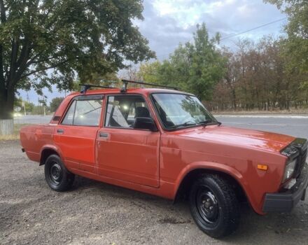 Красный ВАЗ 2107, объемом двигателя 1.5 л и пробегом 300 тыс. км за 504 $, фото 5 на Automoto.ua