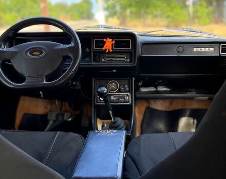 Красный ВАЗ 2107, объемом двигателя 1.6 л и пробегом 0 тыс. км за 1000 $, фото 2 на Automoto.ua