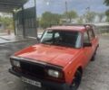 Красный ВАЗ 2107, объемом двигателя 1.5 л и пробегом 300 тыс. км за 504 $, фото 1 на Automoto.ua