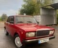 Красный ВАЗ 2107, объемом двигателя 1.5 л и пробегом 120 тыс. км за 1350 $, фото 1 на Automoto.ua