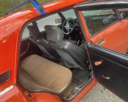 Красный ВАЗ 2107, объемом двигателя 1.5 л и пробегом 300 тыс. км за 504 $, фото 6 на Automoto.ua