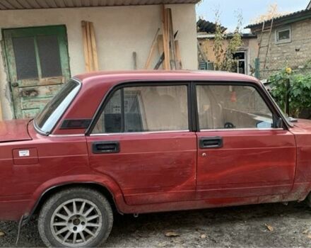 Красный ВАЗ 2107, объемом двигателя 1.5 л и пробегом 30 тыс. км за 500 $, фото 2 на Automoto.ua