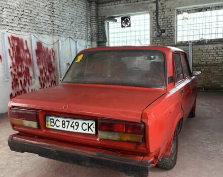Красный ВАЗ 2107, объемом двигателя 1.5 л и пробегом 100 тыс. км за 350 $, фото 4 на Automoto.ua