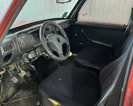 Красный ВАЗ 2107, объемом двигателя 1.5 л и пробегом 100 тыс. км за 350 $, фото 6 на Automoto.ua