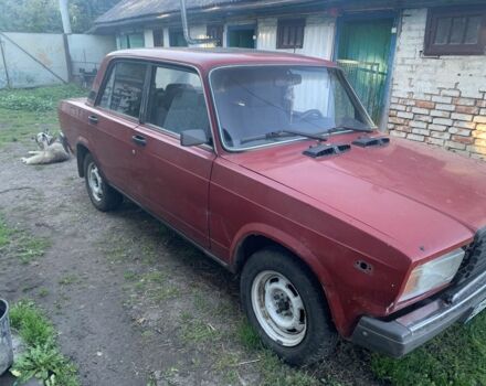 Красный ВАЗ 2107, объемом двигателя 1.5 л и пробегом 1 тыс. км за 600 $, фото 2 на Automoto.ua