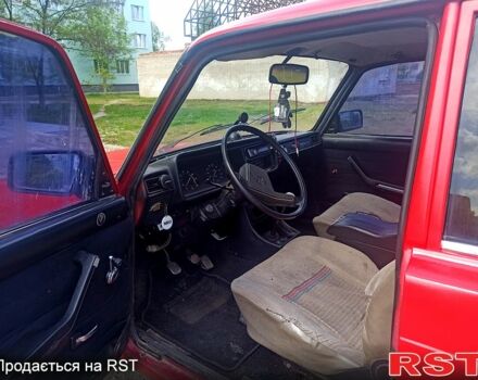 ВАЗ 2107 1988 в Сумах на Automoto.ua Красный ВАЗ 2107, объемом двигателя 1.6 л и пробегом 56 тыс. км за 700 $, фото 4 на Automoto.ua