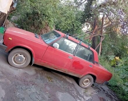 Красный ВАЗ 2107, объемом двигателя 0 л и пробегом 200 тыс. км за 300 $, фото 1 на Automoto.ua