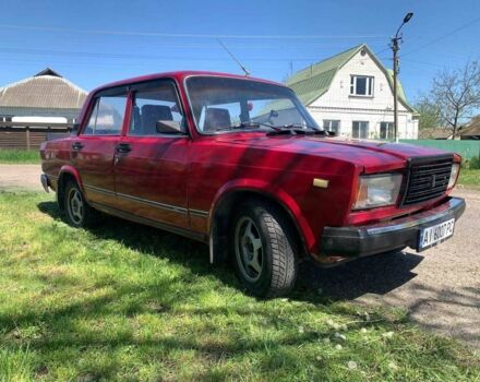 Красный ВАЗ 2107, объемом двигателя 1.3 л и пробегом 140 тыс. км за 818 $, фото 1 на Automoto.ua