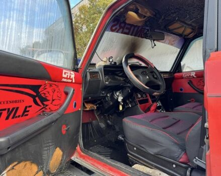 ВАЗ 2107 1988 в Кропивницком (Кировограде) на Automoto.ua Красный ВАЗ 2107, объемом двигателя 1.5 л и пробегом 1000 тыс. км за 400 $, фото 8 на Automoto.ua