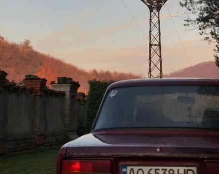 Красный ВАЗ 2107, объемом двигателя 1.5 л и пробегом 20 тыс. км за 426 $, фото 3 на Automoto.ua