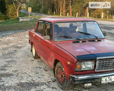 Красный ВАЗ 2107, объемом двигателя 1.5 л и пробегом 558 тыс. км за 450 $, фото 6 на Automoto.ua
