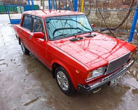 Красный ВАЗ 2107, объемом двигателя 1.5 л и пробегом 205 тыс. км за 1300 $, фото 3 на Automoto.ua