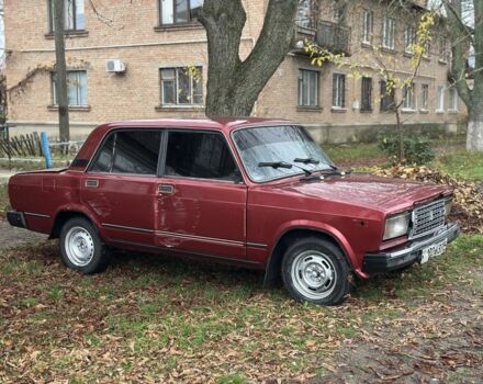Красный ВАЗ 2107, объемом двигателя 1.5 л и пробегом 145 тыс. км за 650 $, фото 4 на Automoto.ua