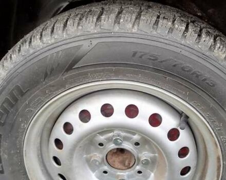 Красный ВАЗ 2107, объемом двигателя 1.3 л и пробегом 98 тыс. км за 593 $, фото 6 на Automoto.ua