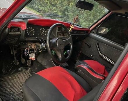 ВАЗ 2107 1989 в Каменце-Подольском на Automoto.ua Красный ВАЗ 2107, объемом двигателя 1.5 л и пробегом 94 тыс. км за 486 $, фото 3 на Automoto.ua