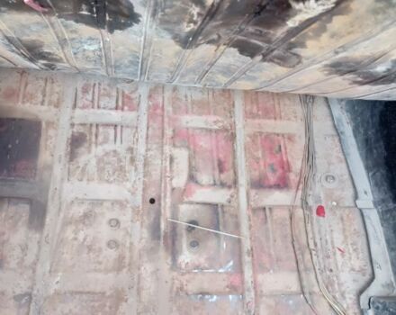 Красный ВАЗ 2107, объемом двигателя 1 л и пробегом 100 тыс. км за 559 $, фото 14 на Automoto.ua