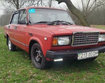 Красный ВАЗ 2107, объемом двигателя 1.3 л и пробегом 98 тыс. км за 593 $, фото 5 на Automoto.ua