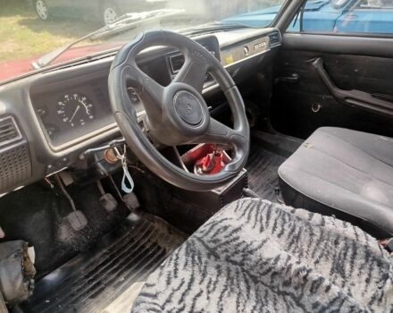 Красный ВАЗ 2107, объемом двигателя 1.5 л и пробегом 100 тыс. км за 255 $, фото 4 на Automoto.ua