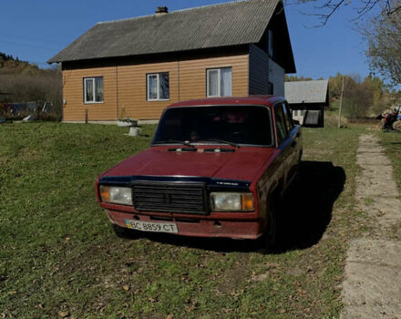 Красный ВАЗ 2107, объемом двигателя 1.5 л и пробегом 200 тыс. км за 356 $, фото 3 на Automoto.ua