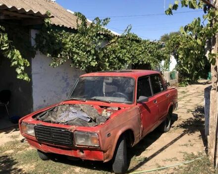 Красный ВАЗ 2107, объемом двигателя 1.45 л и пробегом 999 тыс. км за 411 $, фото 4 на Automoto.ua