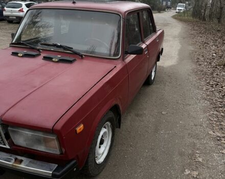 Красный ВАЗ 2107, объемом двигателя 1.5 л и пробегом 50 тыс. км за 709 $, фото 2 на Automoto.ua