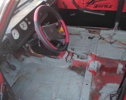 Красный ВАЗ 2107, объемом двигателя 1.5 л и пробегом 143 тыс. км за 474 $, фото 7 на Automoto.ua