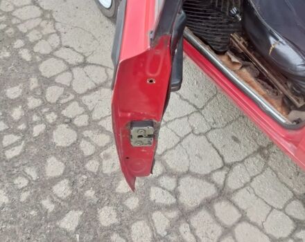 Красный ВАЗ 2107, объемом двигателя 1 л и пробегом 100 тыс. км за 559 $, фото 5 на Automoto.ua