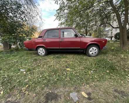 Красный ВАЗ 2107, объемом двигателя 1.5 л и пробегом 400 тыс. км за 600 $, фото 4 на Automoto.ua