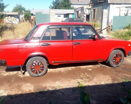 Красный ВАЗ 2107, объемом двигателя 1.5 л и пробегом 44 тыс. км за 1750 $, фото 2 на Automoto.ua