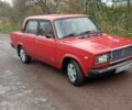 Красный ВАЗ 2107, объемом двигателя 1.5 л и пробегом 330 тыс. км за 764 $, фото 1 на Automoto.ua