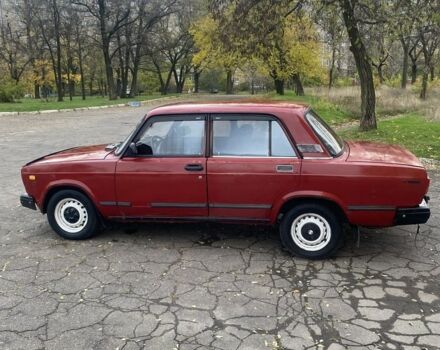 ВАЗ 2107 1990 в Краматорске на Automoto.ua Красный ВАЗ 2107, объемом двигателя 1.6 л и пробегом 180 тыс. км за 833 $, фото 6 на Automoto.ua