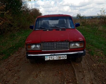 Красный ВАЗ 2107, объемом двигателя 5 л и пробегом 120 тыс. км за 650 $, фото 1 на Automoto.ua