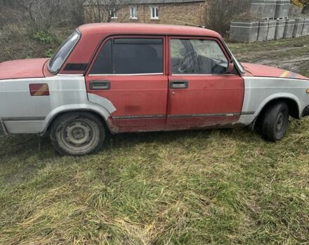 Красный ВАЗ 2107, объемом двигателя 1.5 л и пробегом 666 тыс. км за 714 $, фото 5 на Automoto.ua