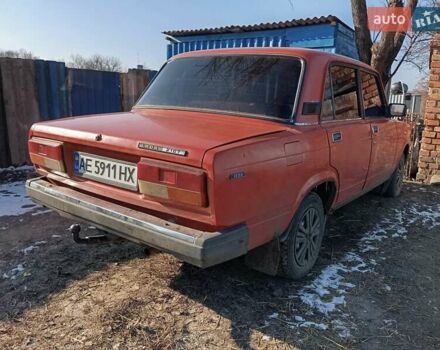 Красный ВАЗ 2107, объемом двигателя 1.5 л и пробегом 380 тыс. км за 1200 $, фото 2 на Automoto.ua