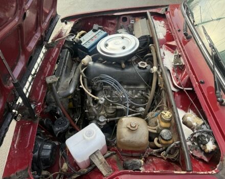 Красный ВАЗ 2107, объемом двигателя 1.5 л и пробегом 200 тыс. км за 593 $, фото 2 на Automoto.ua