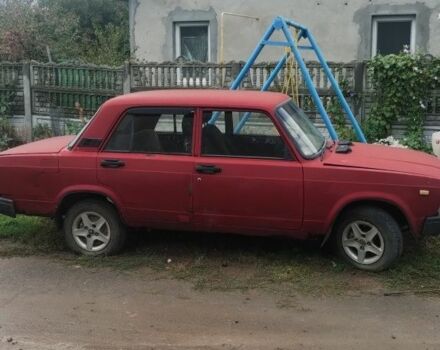 Красный ВАЗ 2107, объемом двигателя 1 л и пробегом 200 тыс. км за 250 $, фото 1 на Automoto.ua