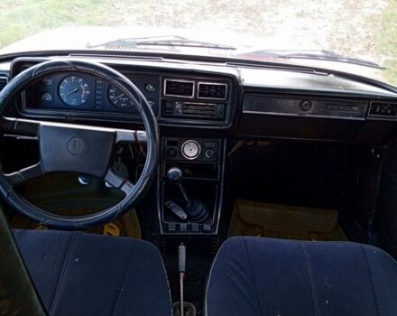 Красный ВАЗ 2107, объемом двигателя 5 л и пробегом 120 тыс. км за 650 $, фото 7 на Automoto.ua