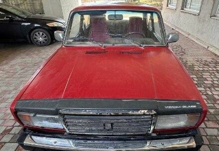 Красный ВАЗ 2107, объемом двигателя 1 л и пробегом 2 тыс. км за 264 $, фото 1 на Automoto.ua
