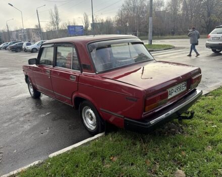 Красный ВАЗ 2107, объемом двигателя 1.5 л и пробегом 200 тыс. км за 593 $, фото 4 на Automoto.ua