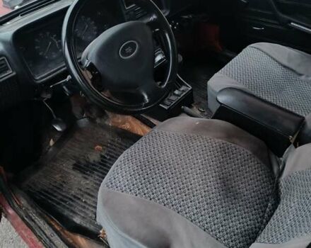 Красный ВАЗ 2107, объемом двигателя 1.45 л и пробегом 300 тыс. км за 450 $, фото 2 на Automoto.ua