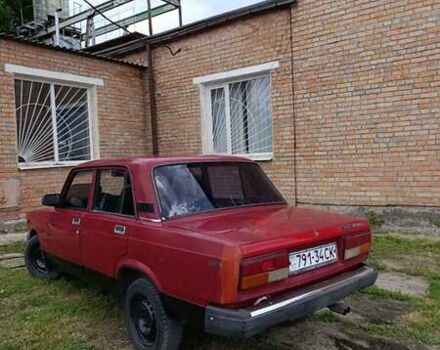 Красный ВАЗ 2107, объемом двигателя 1.3 л и пробегом 300 тыс. км за 650 $, фото 2 на Automoto.ua