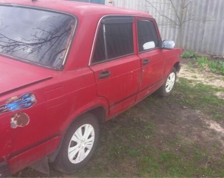Красный ВАЗ 2107, объемом двигателя 0 л и пробегом 123 тыс. км за 370 $, фото 2 на Automoto.ua
