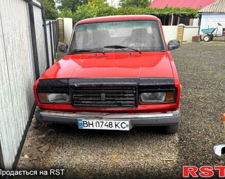Красный ВАЗ 2107, объемом двигателя 1.5 л и пробегом 150 тыс. км за 750 $, фото 1 на Automoto.ua