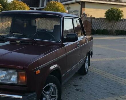 Красный ВАЗ 2107, объемом двигателя 1.6 л и пробегом 376 тыс. км за 1500 $, фото 2 на Automoto.ua