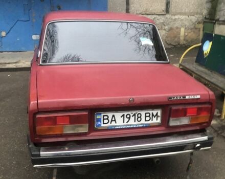 Красный ВАЗ 2107, объемом двигателя 1.5 л и пробегом 175 тыс. км за 550 $, фото 2 на Automoto.ua