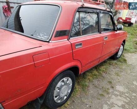 Красный ВАЗ 2107, объемом двигателя 1.5 л и пробегом 125 тыс. км за 1300 $, фото 5 на Automoto.ua
